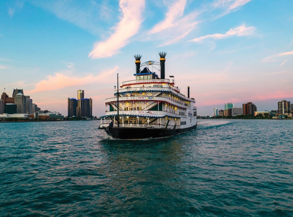 Detroit River Boat Dinner Cruise