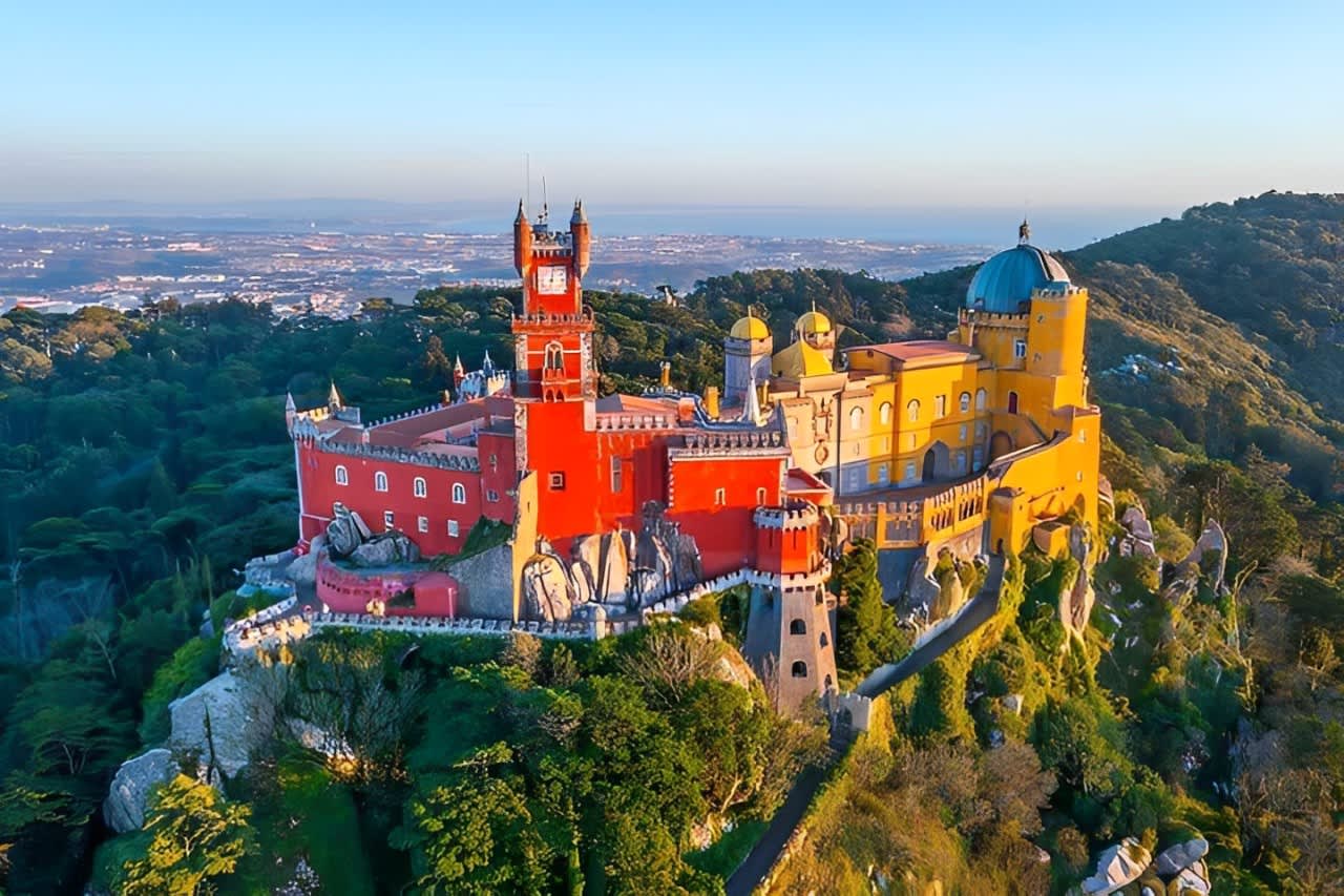 Sintra Day Trip from Lisbon | Pena Palace & Quinta da Regaleira