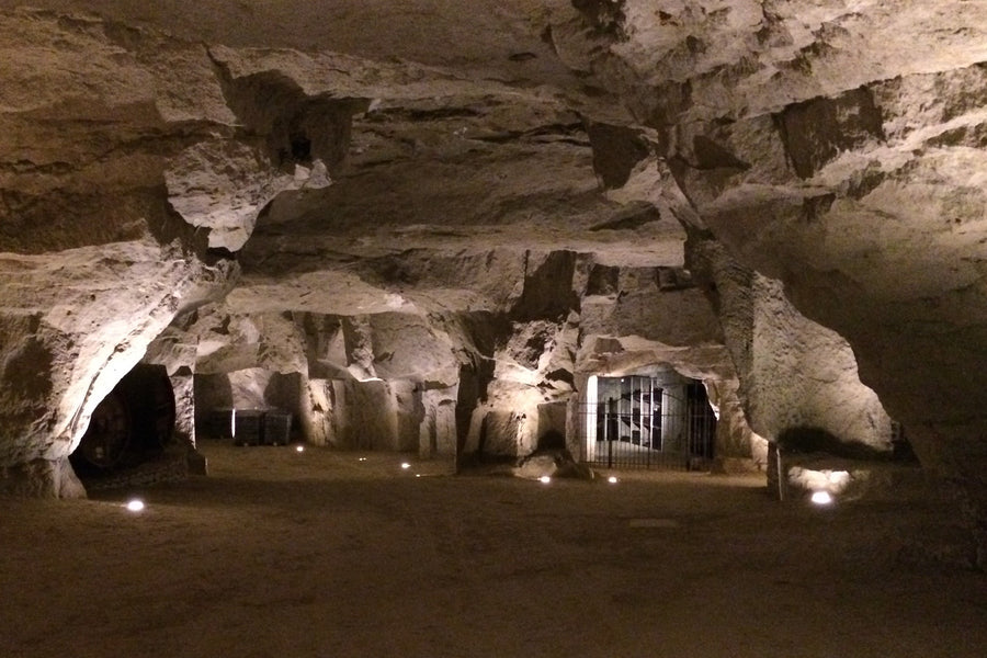 Tuffeau Limestone Cellar Walls