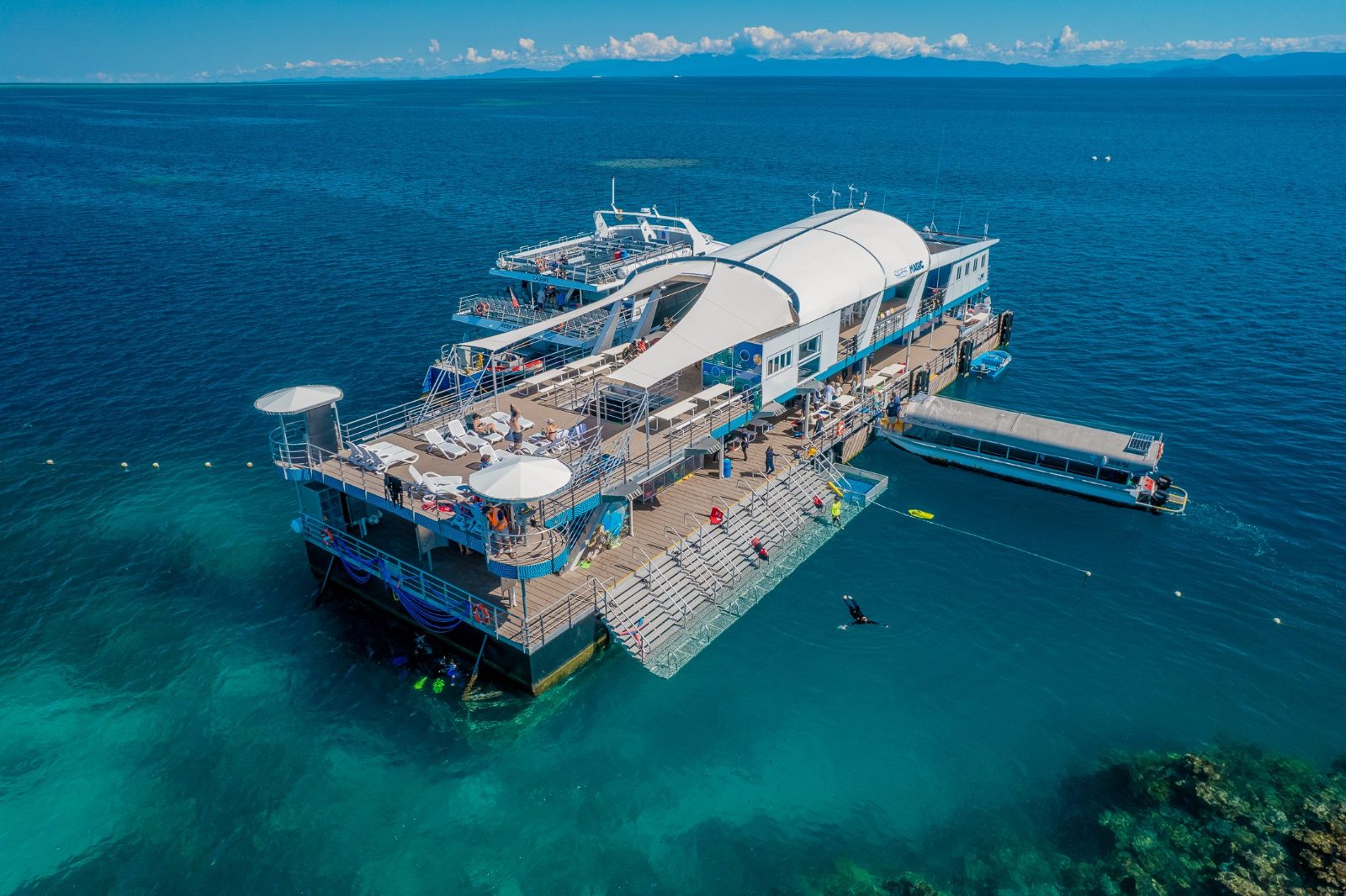 Agincourt Reef Tours From Cairns