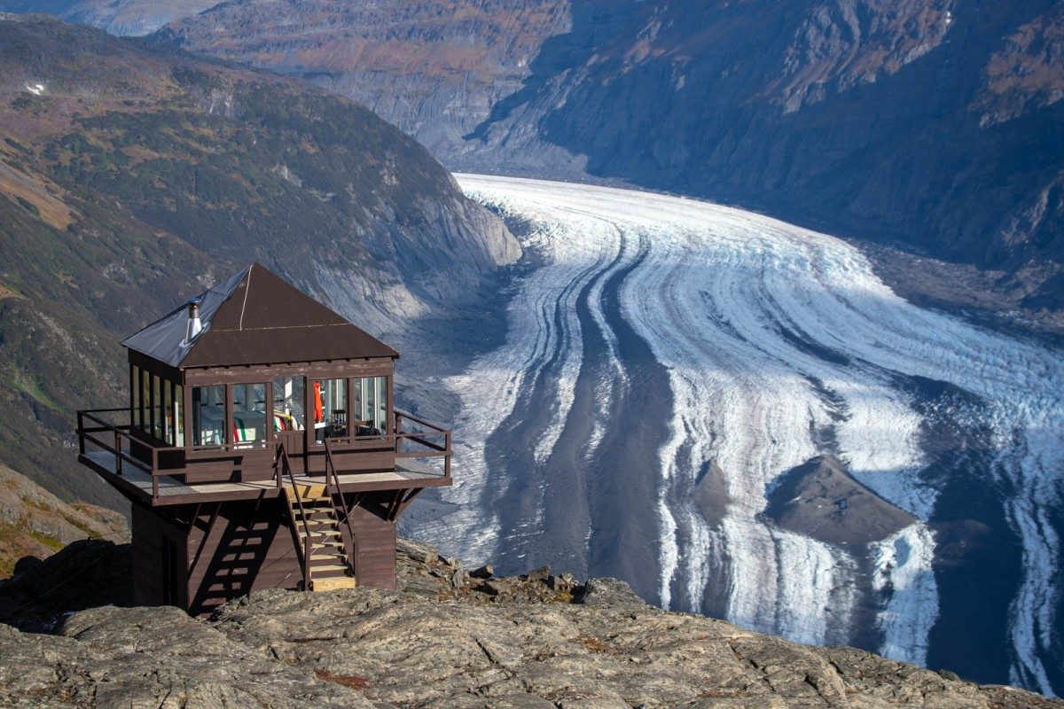 Supphellerbreen Lookout