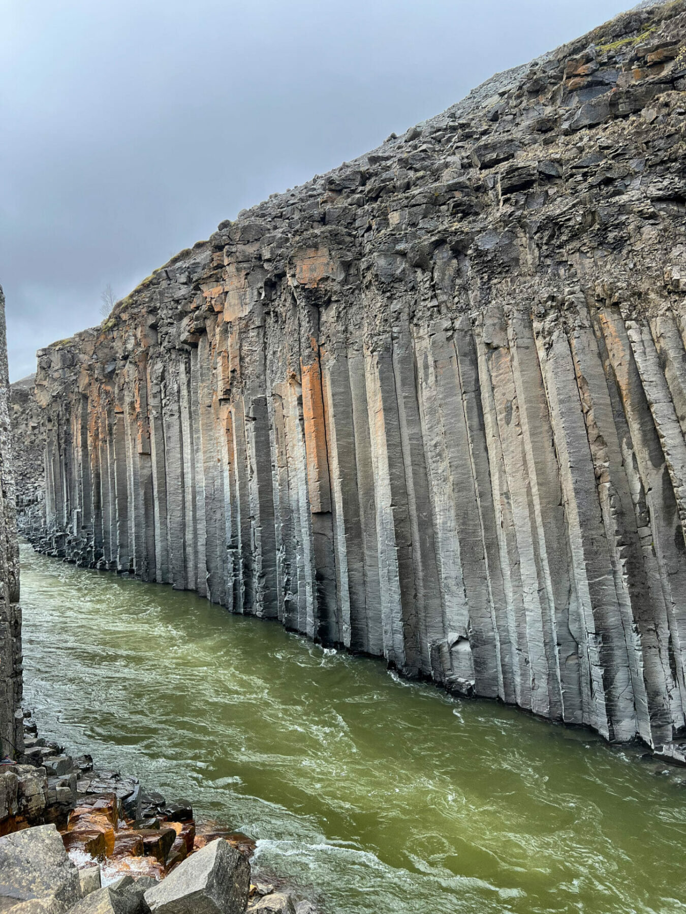 River-Level Basalt Corridor
