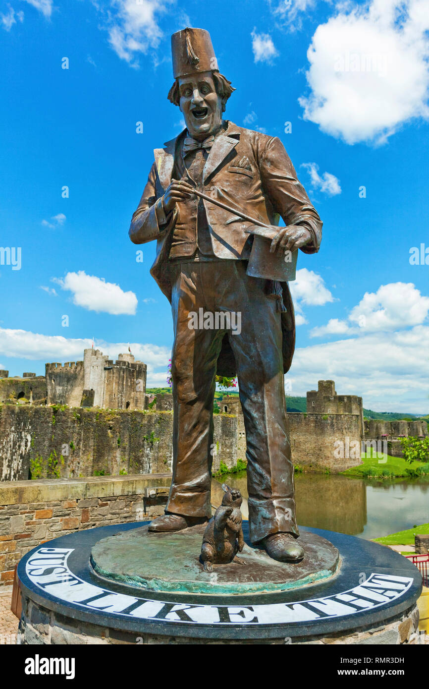 Tommy Cooper Statue