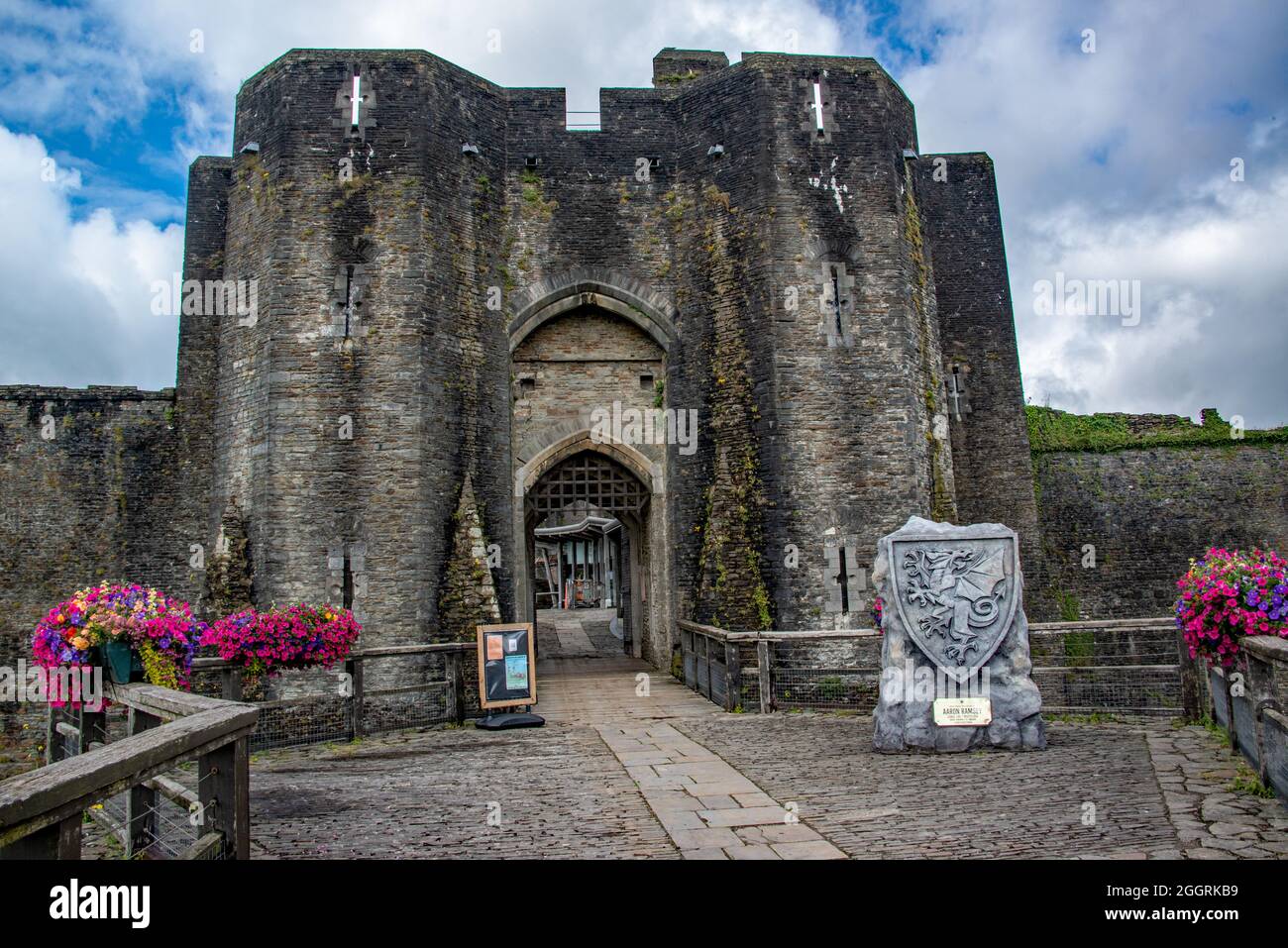 Ticket office and gatehouse