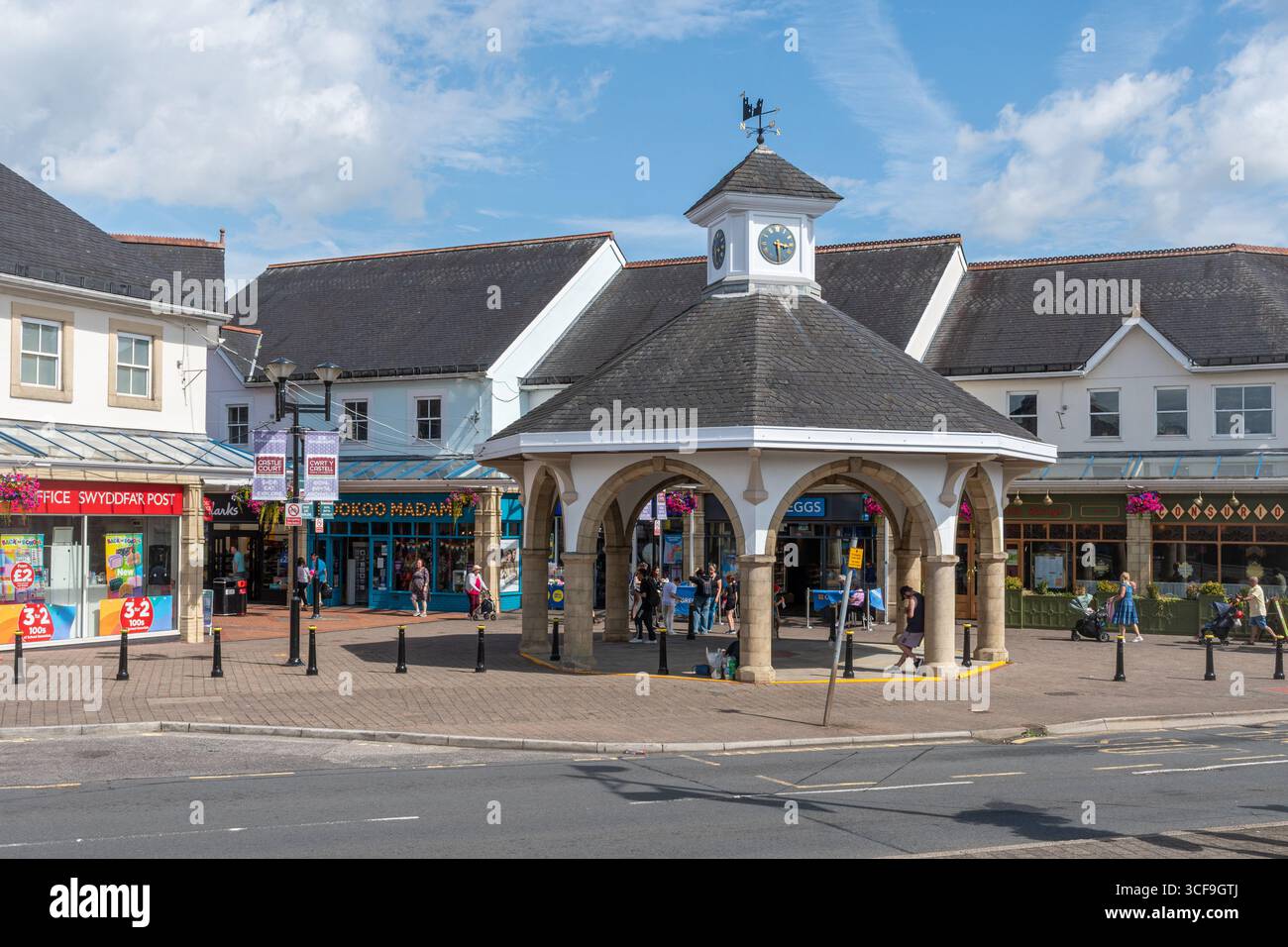 Castle Court Shopping Centre