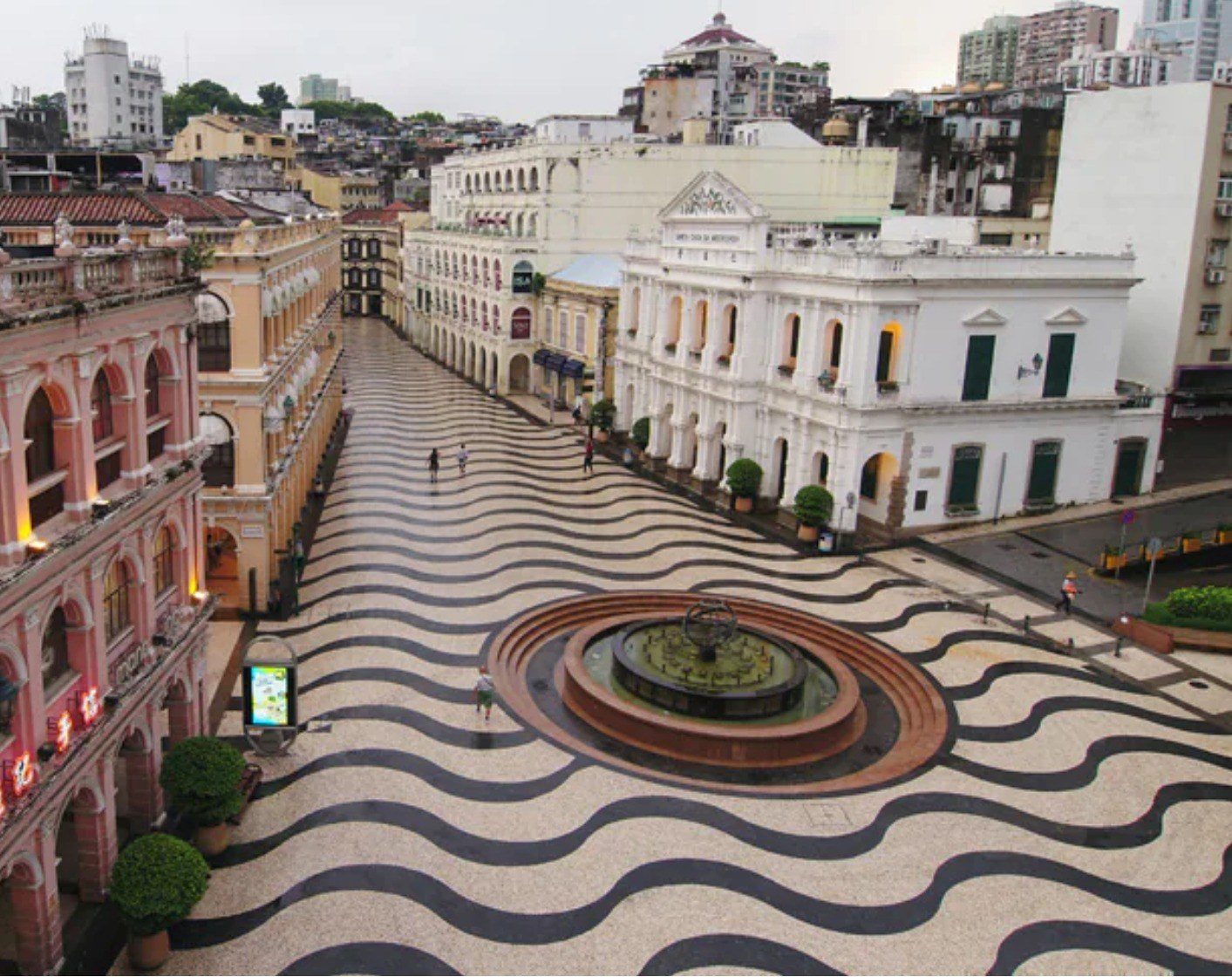 Senado Square