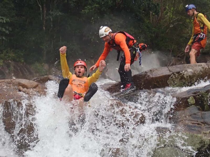 Canyoning Jump Rock