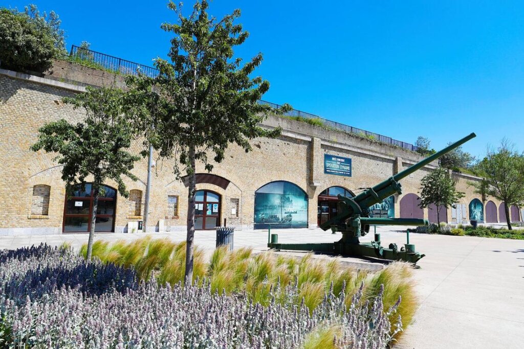 Dunkerque War Museum courtyard