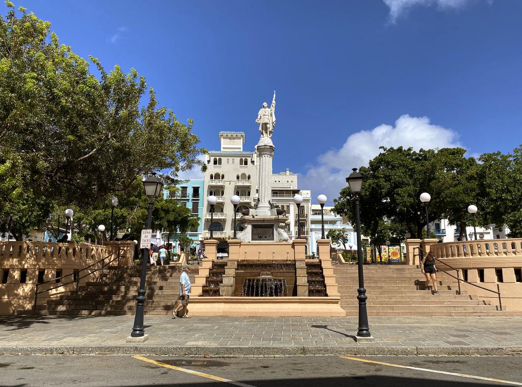 Plaza Colón