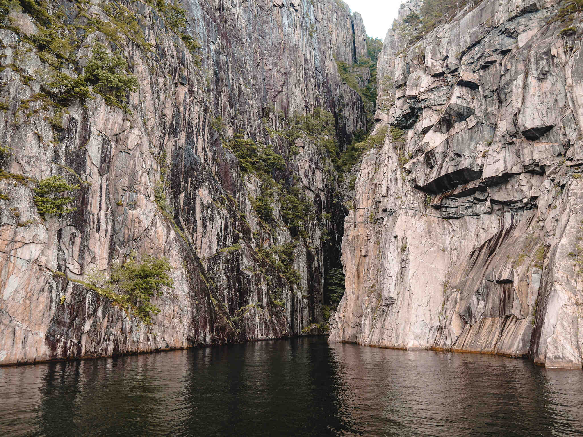 Fantahålå Cave