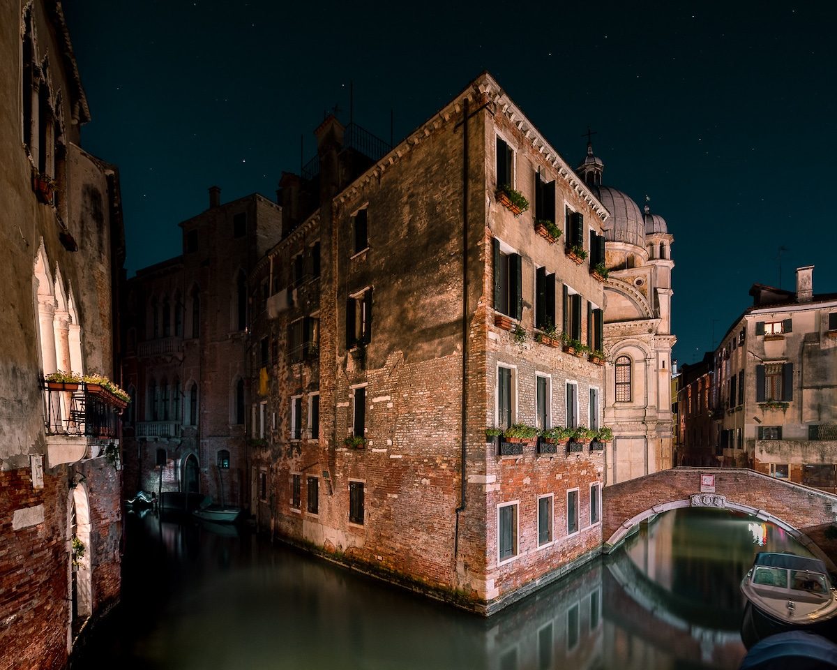 What Your Venice Ghost Tour Covers