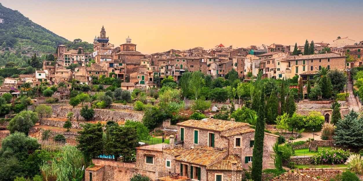 Valldemossa Arrival