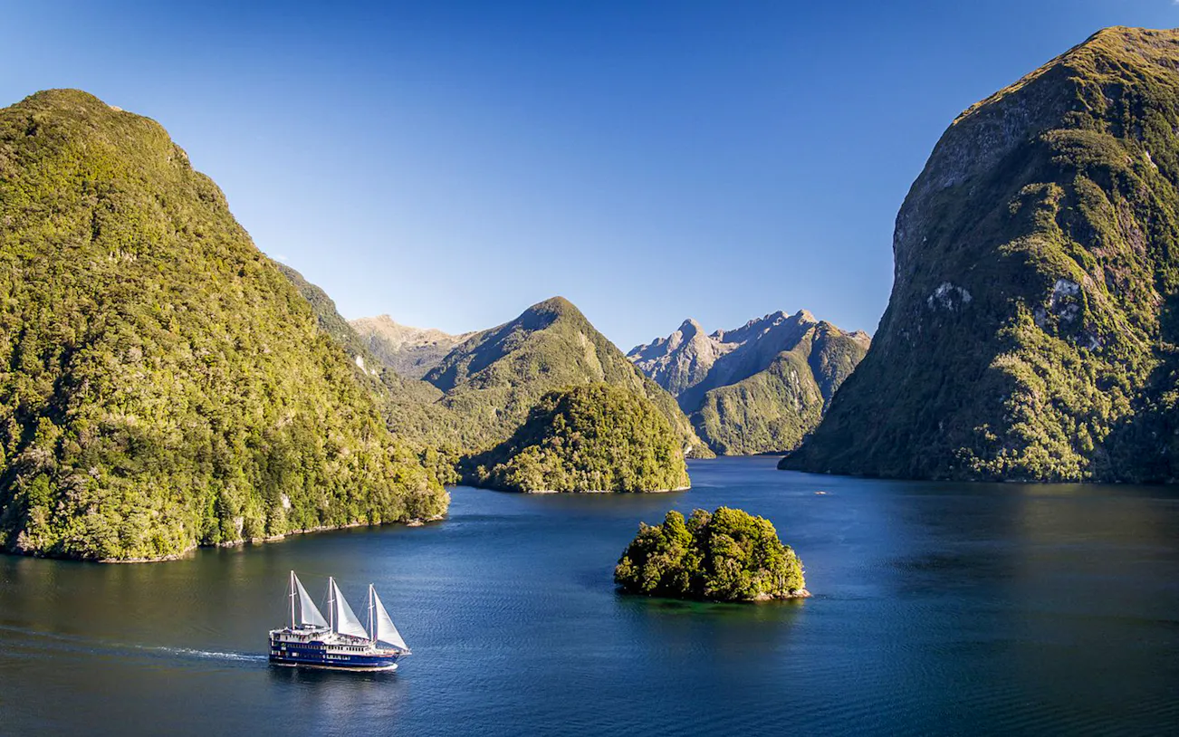 Doubtful Sound Cruise From Manapouri
