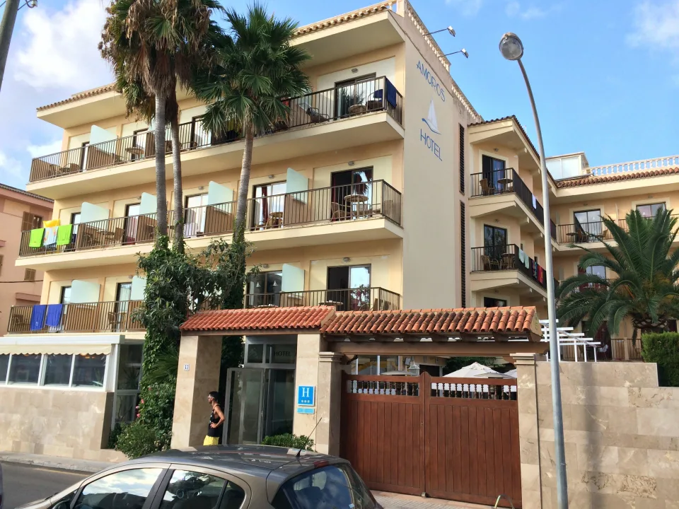Hotel Amoros
