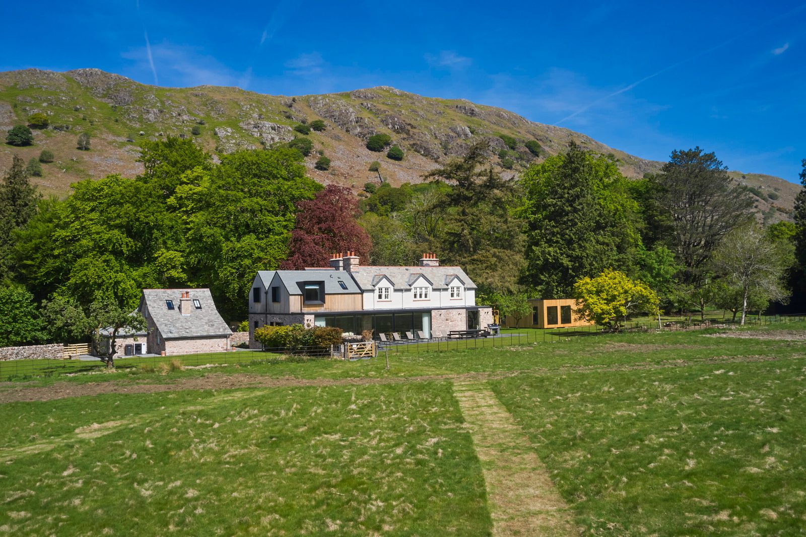 Trilj Riverside Lodges