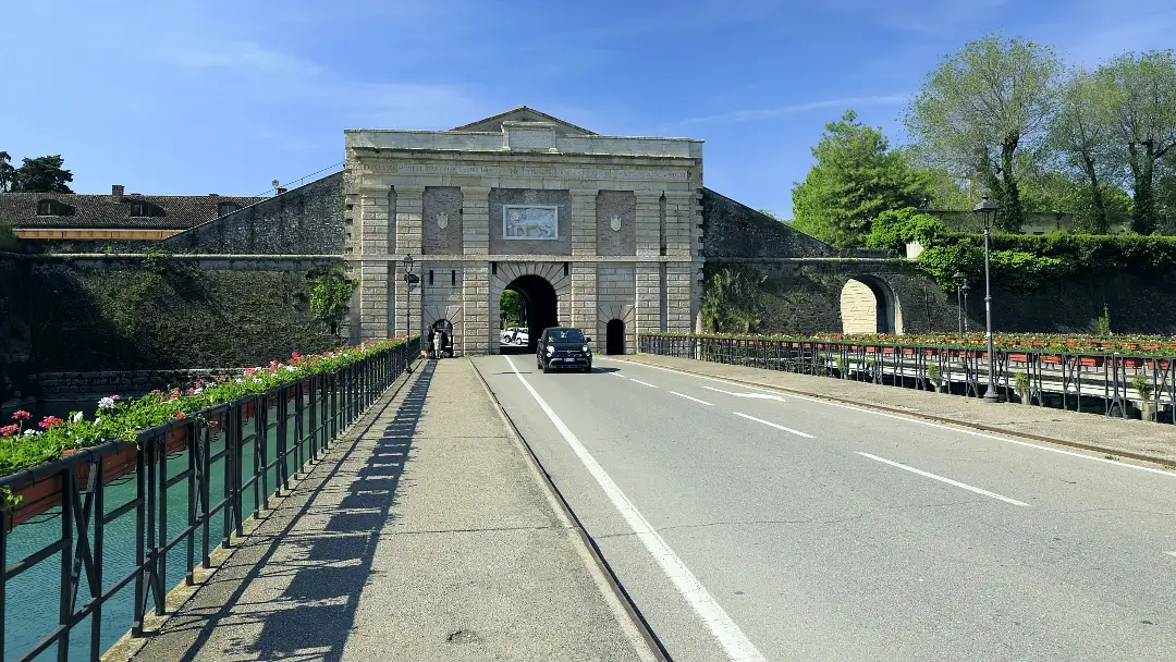 Porta Verona