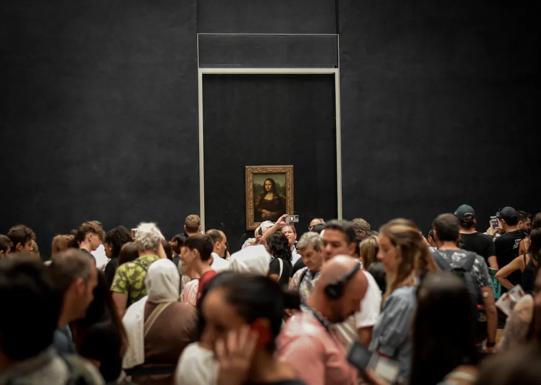 Can You Take Pictures of the Mona Lisa in the Louvre