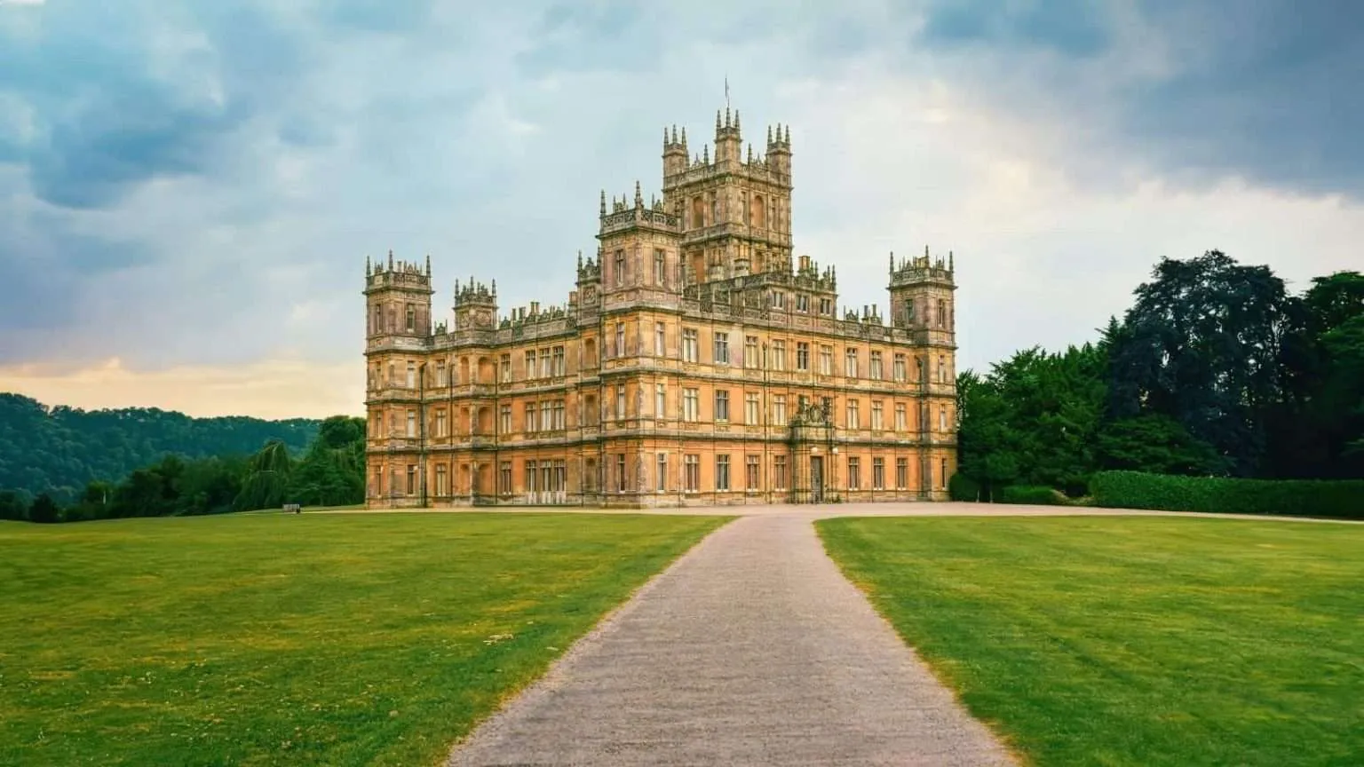 How Far Is Highclere Castle From London