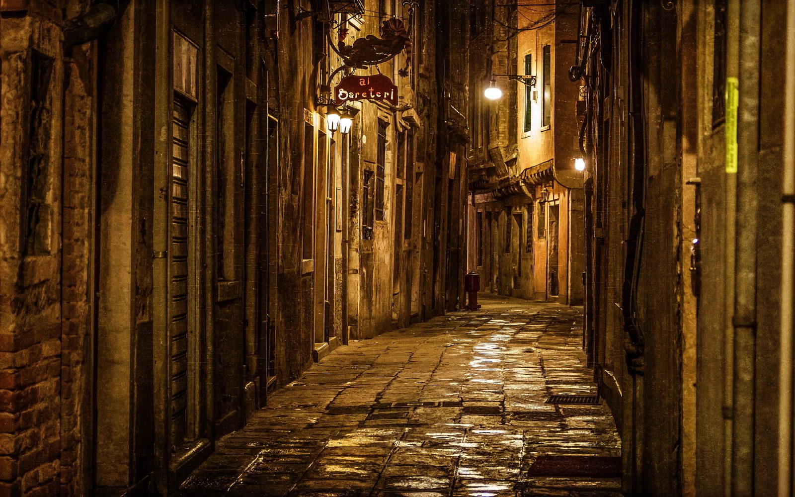 Venice Ghost Stories