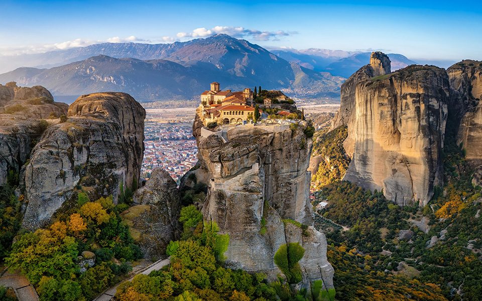 How Long Is the Train Ride From Athens to Meteora