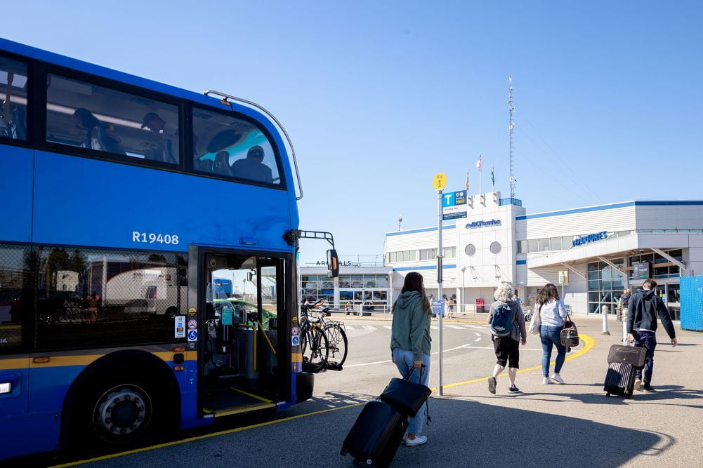 Is There a Bus From Vancouver to Victoria