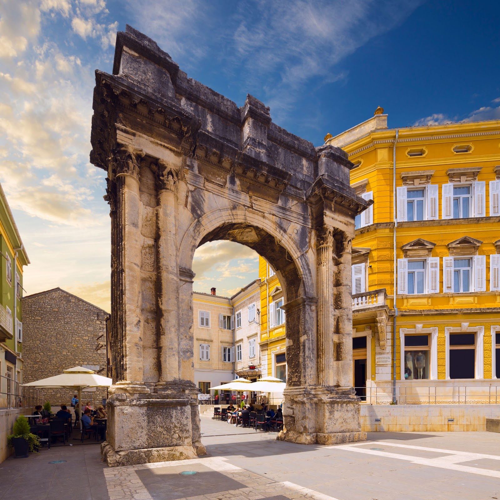Arch of the Sergii