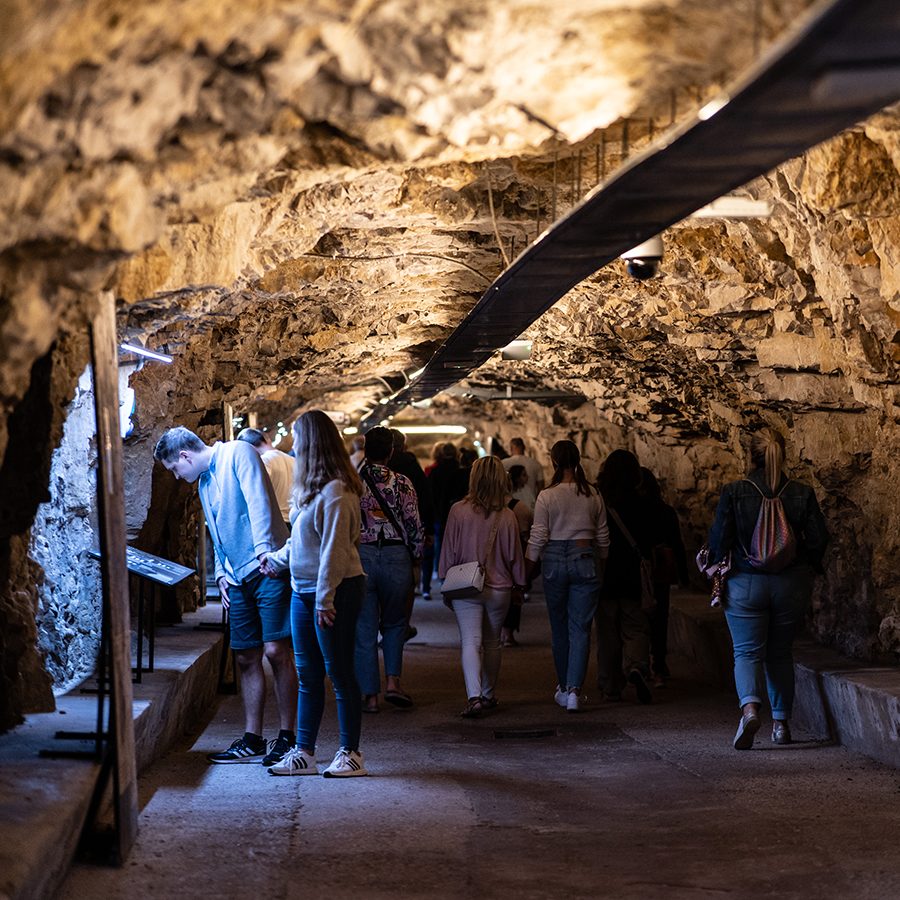 Underground passage