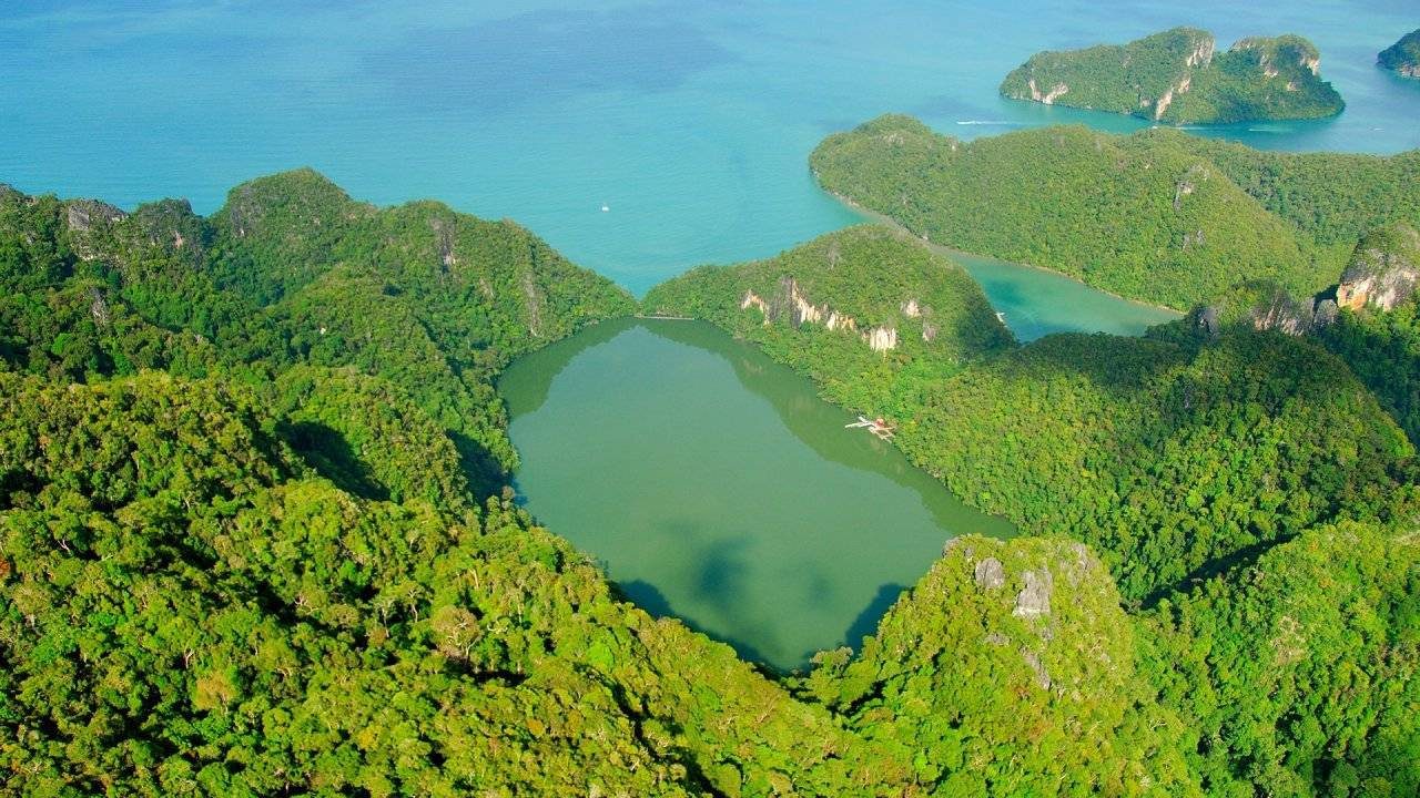 Pulau Dayang Bunting