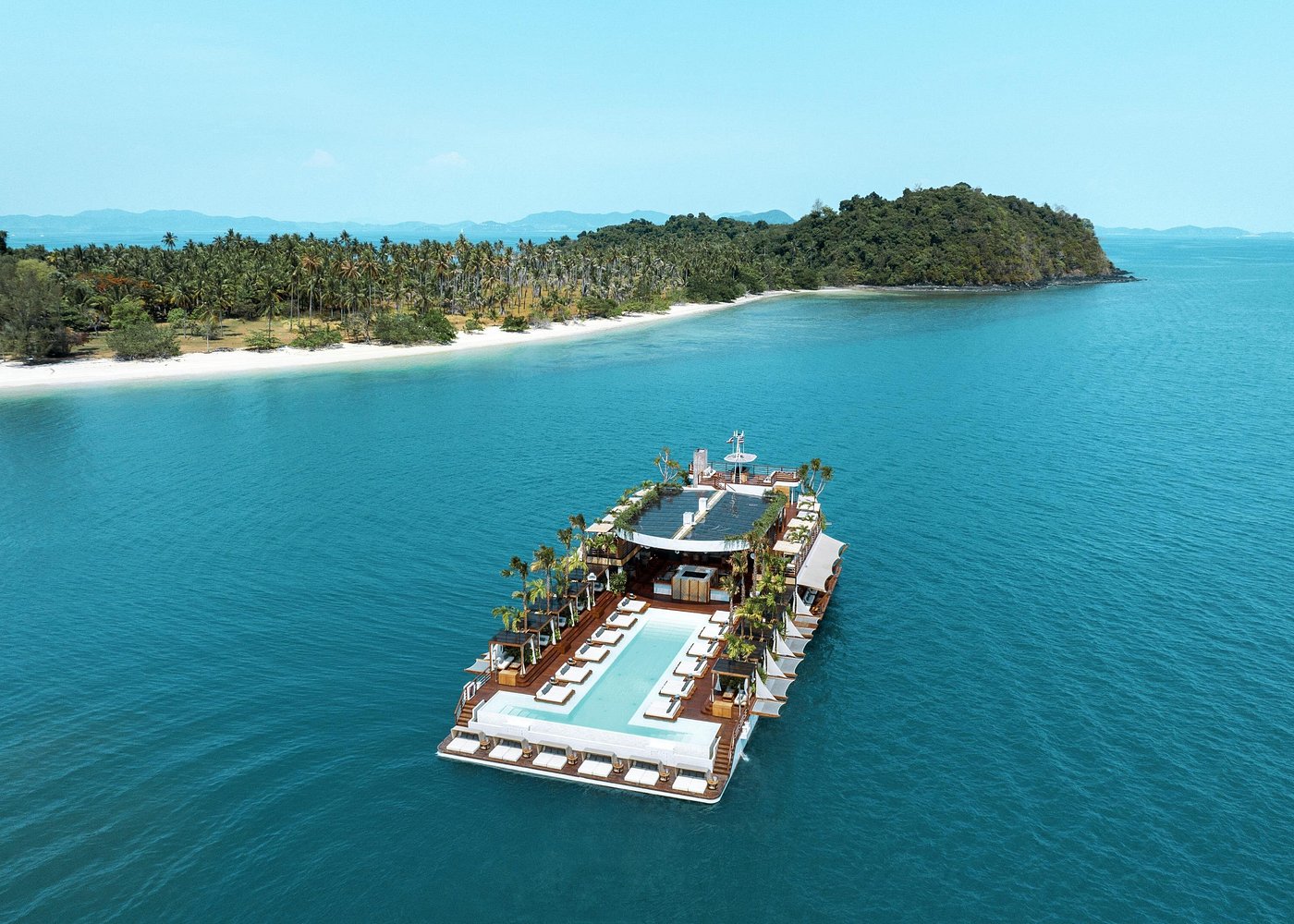 Yona Beach Club Experience: Morning vs Afternoon Pass