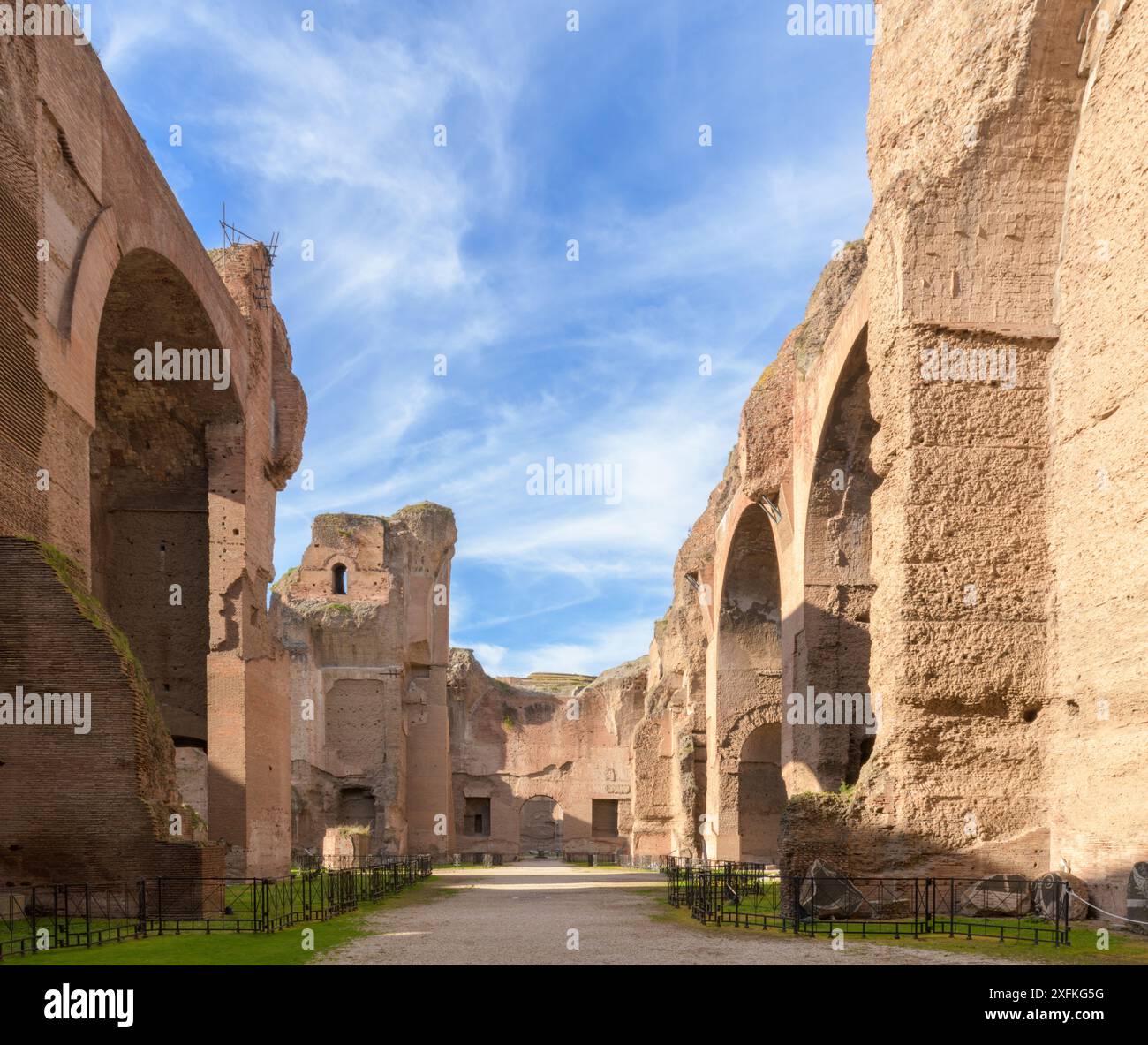 Central frigidarium and great hall
