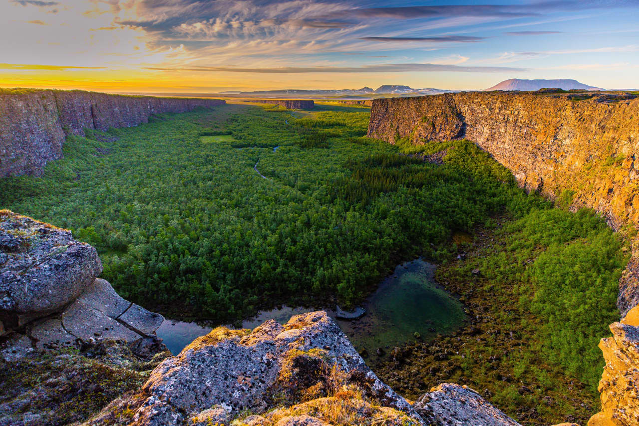 Ásbyrgi Canyon