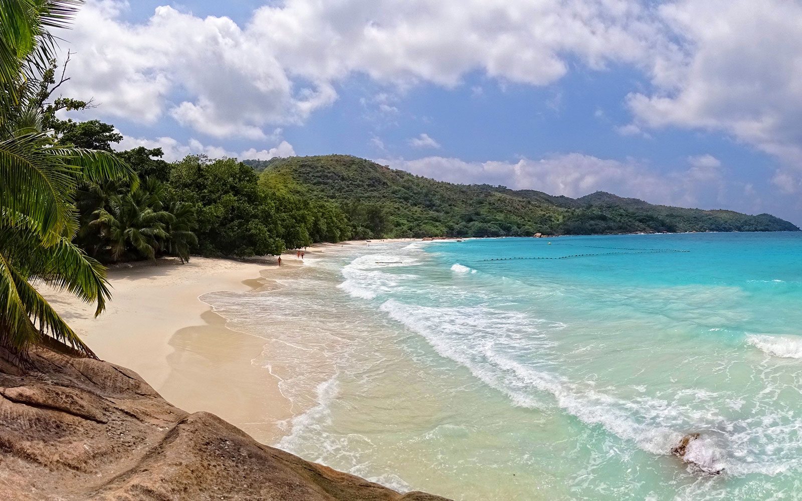 Anse Lazio perspective