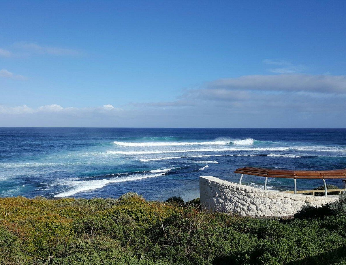 Surfers Point