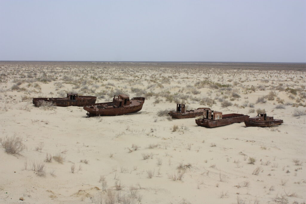 Cementerio de barcos de Muynak