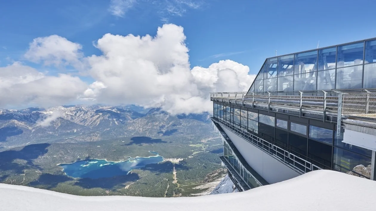Panoramic Terrace