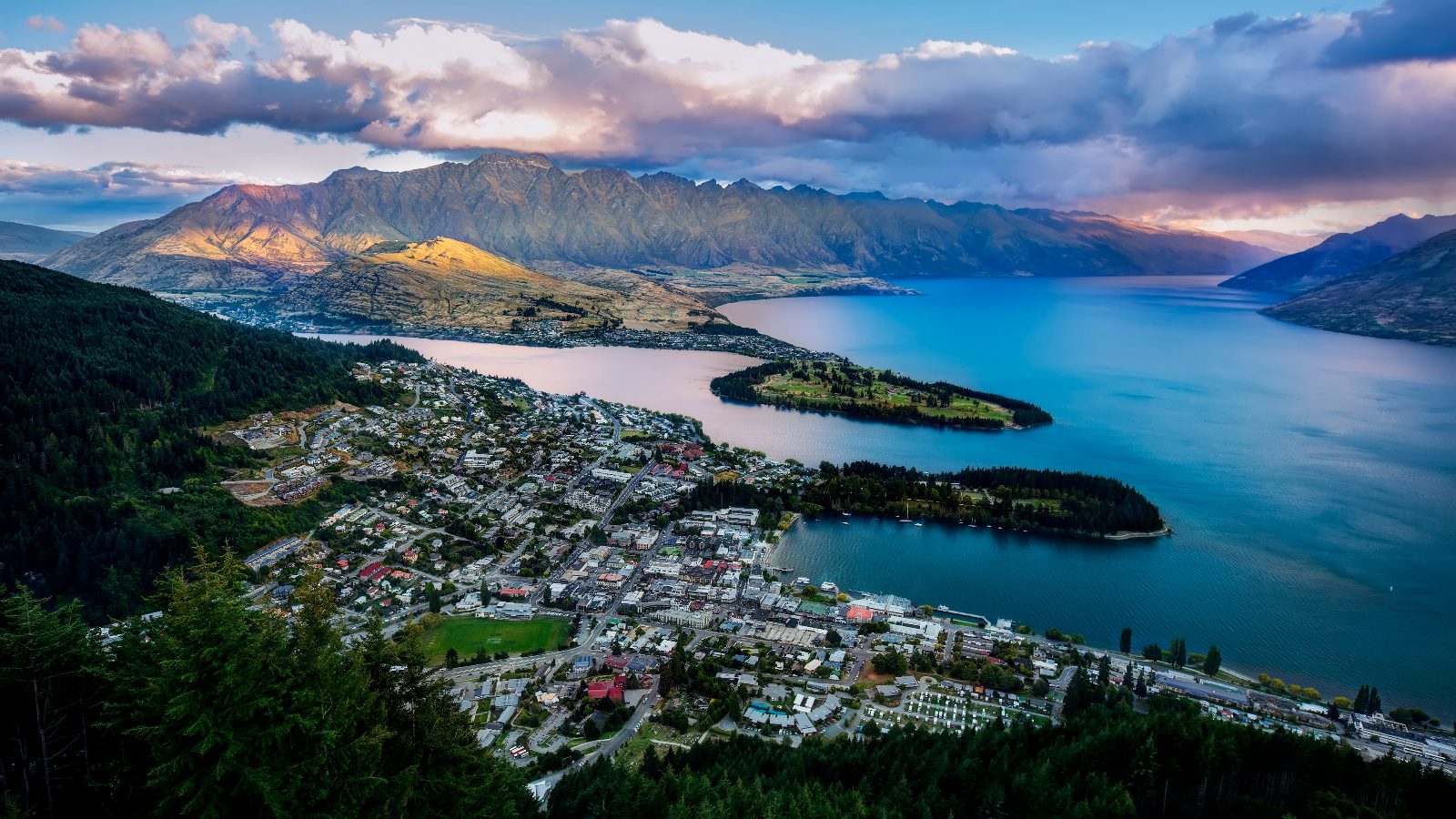 Queenstown Basin Panorama