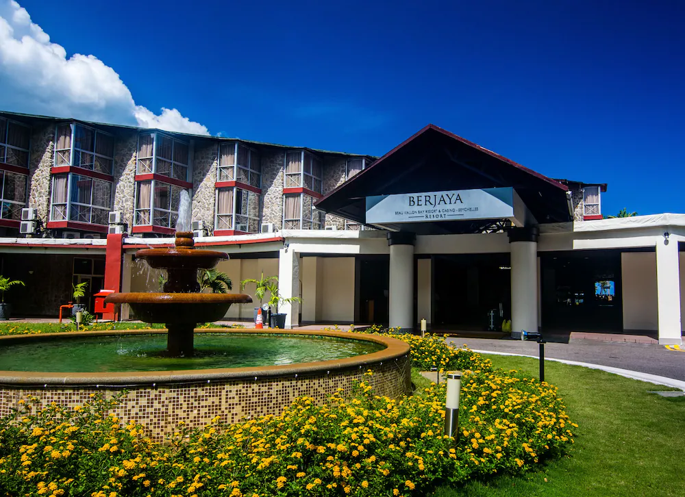 Eden Bleu Hotel