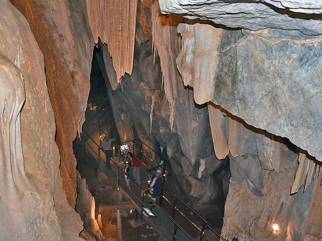Royal Arch Cave