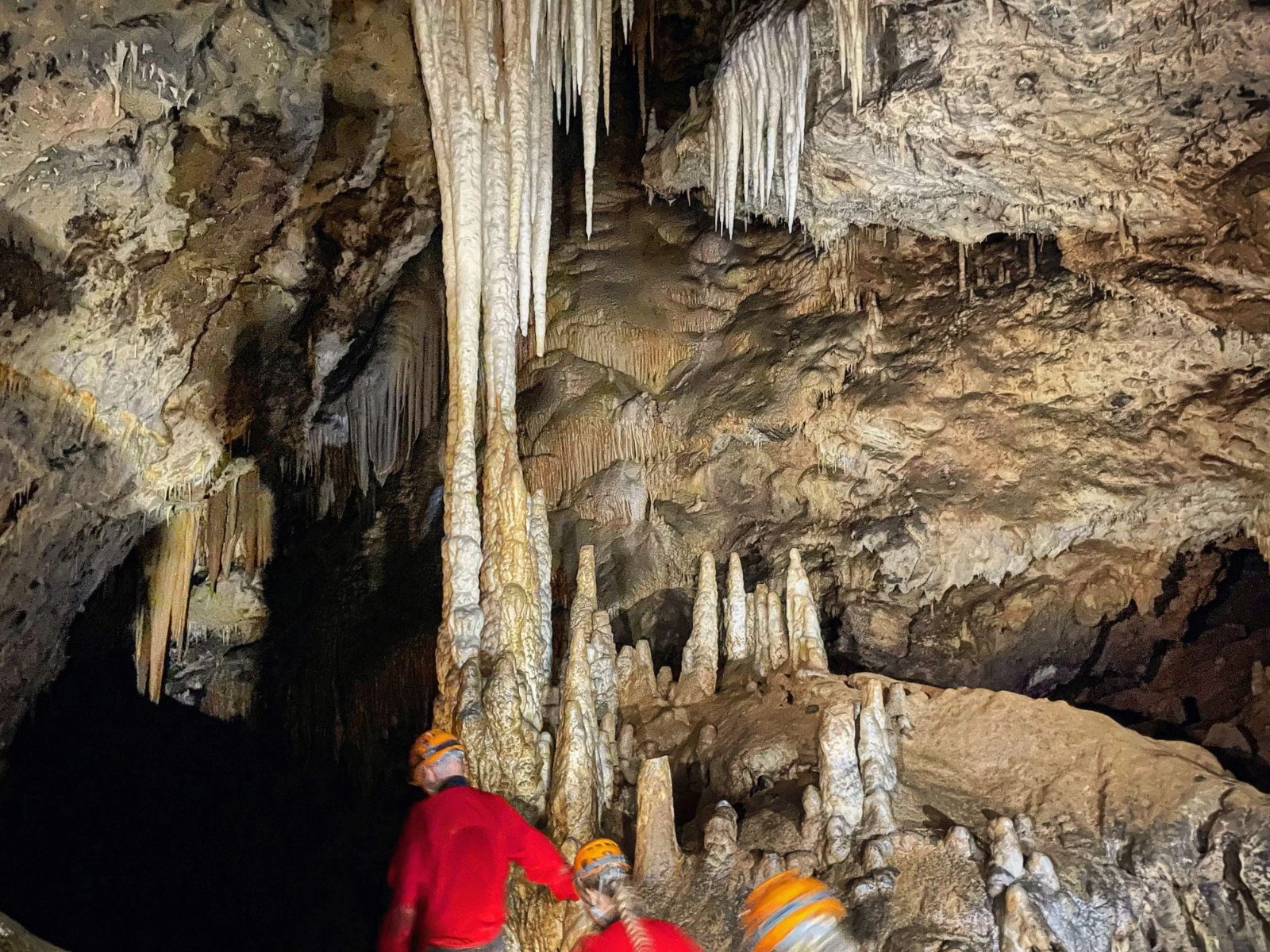 Chillagoe Caves and Outback Day Trip From Cairns