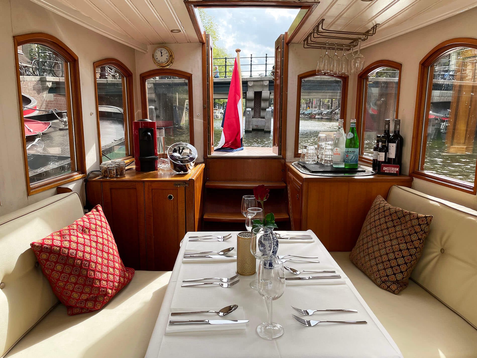 Your experience at Amsterdam Dinner Cruise