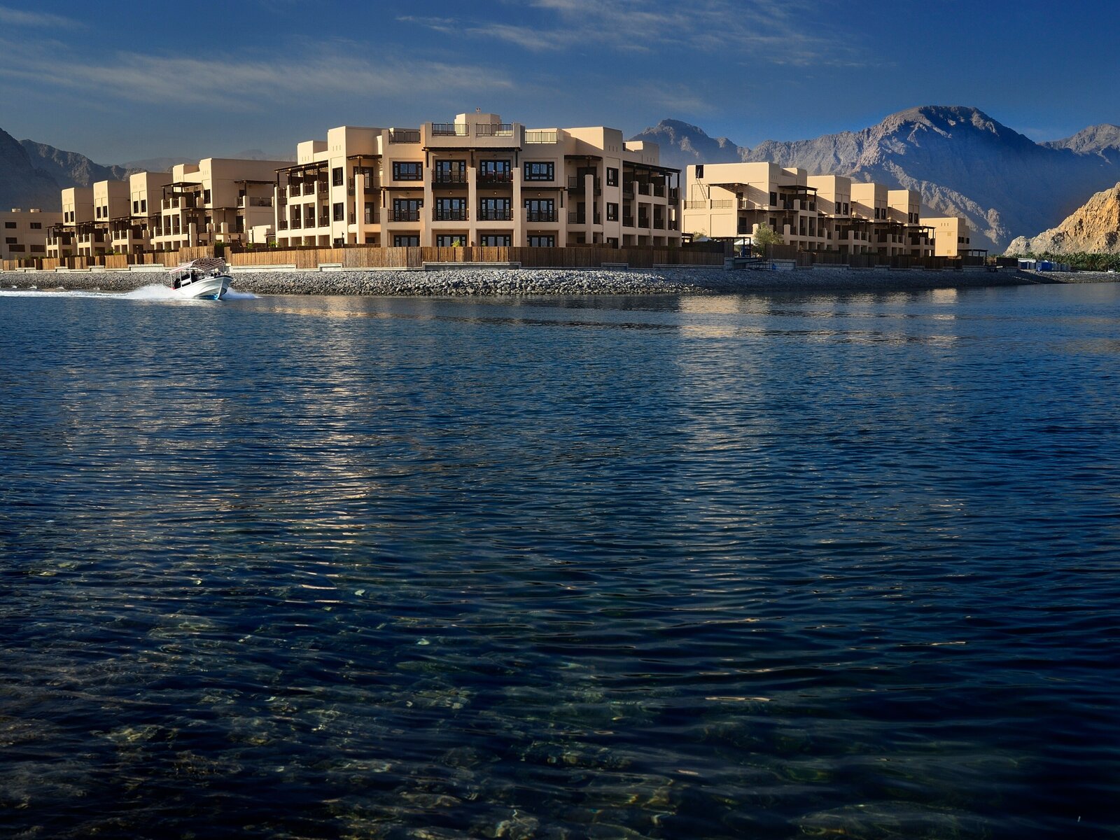 Atana Khasab Hotel