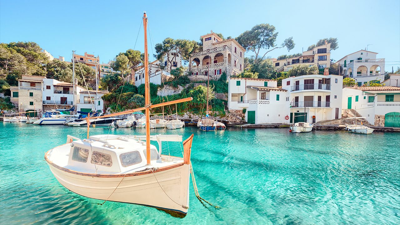 Departure from Cala Figuera