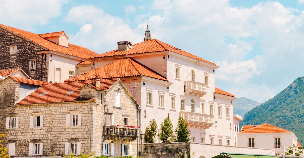 Smekja Palace