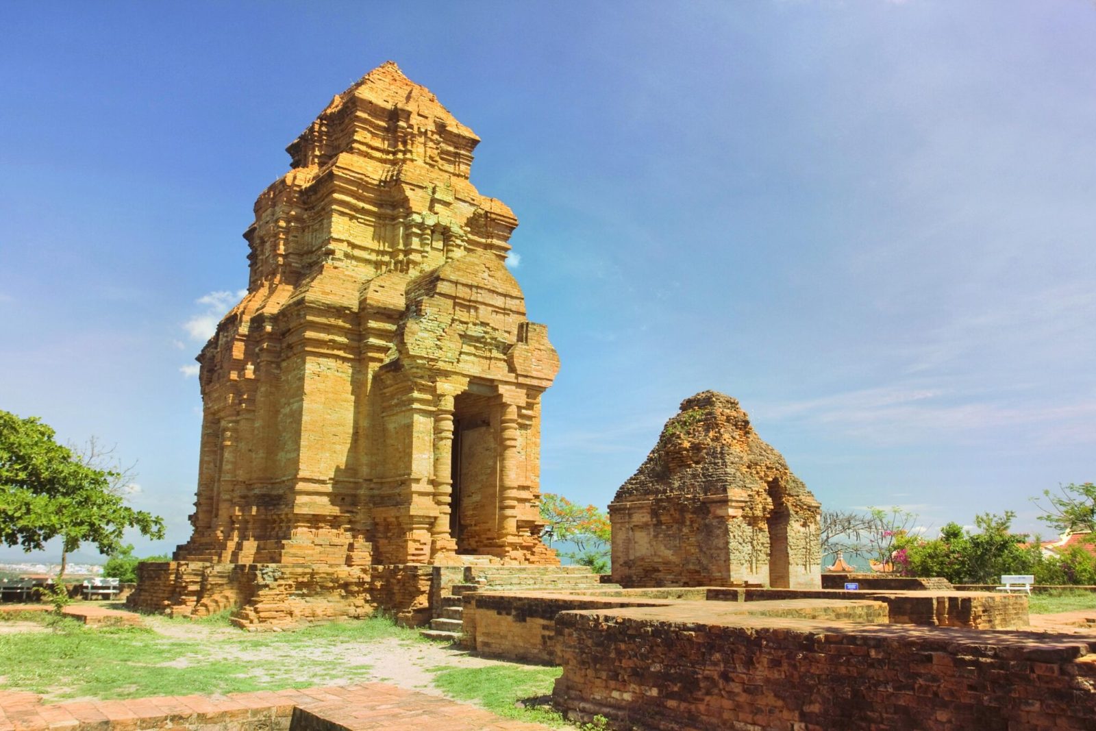 Po Shanu Cham Towers