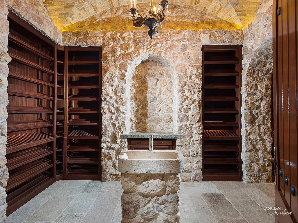Dijon Wine Tasting at La Cave du Palais