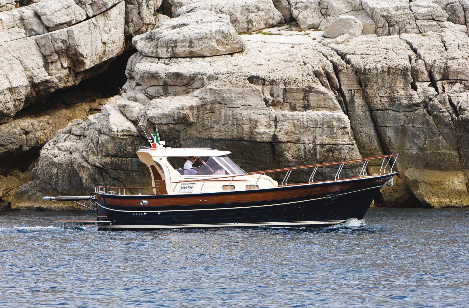 Your experience at Procida Boat Tour