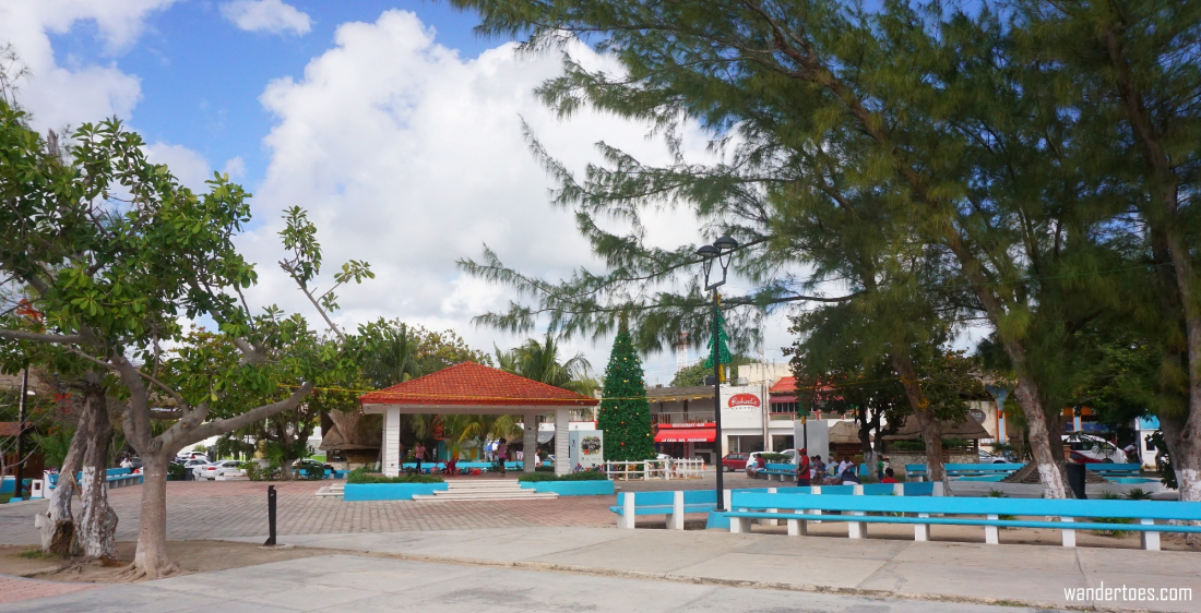Puerto Morelos Town Square