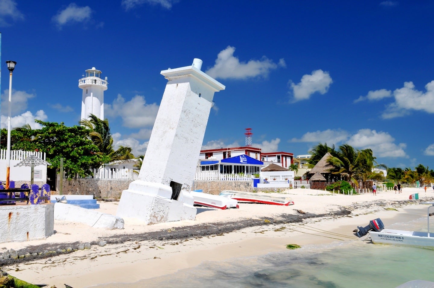 Puerto Morelos Leaning Lighthouse