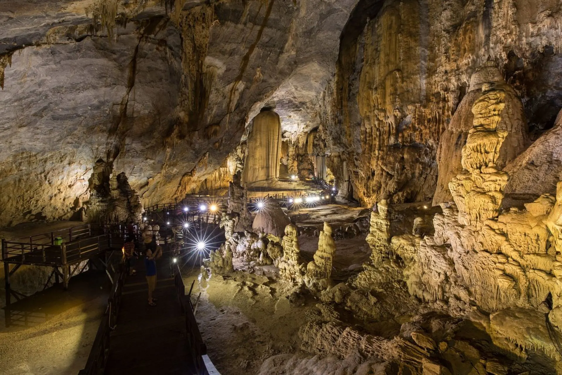 Your experience at Paradise Cave Tour