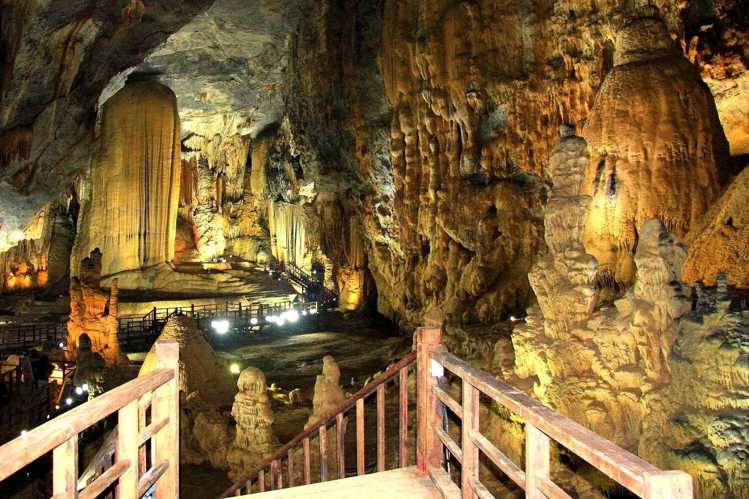 Giao Tri Palace